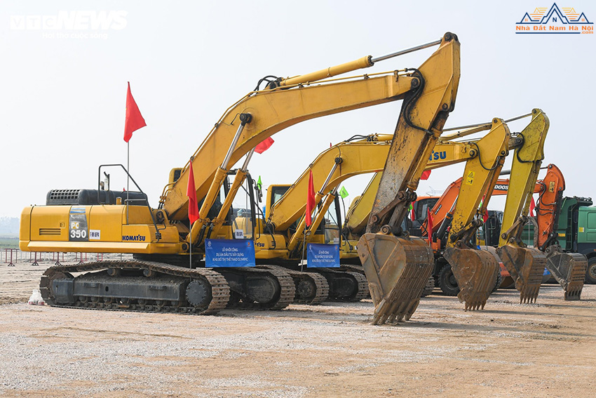 Hiện trạng dự án khu đô thị Olympic hơn 925.000 tỷ tại Hà Nội; Hiện trạng dự án khu liên hợp thể thao Olympic hơn 925.000 tỷ tại Hà Nội; tiến độ thực hiện dự án khu đô thị Olympic hơn 925.000 tỷ tại Hà Nội; tiến độ thực hiện khu liên hợp thể thao Olympic hơn 925.000 tỷ tại Hà Nội;Hà Nội duyệt quy hoạch chi tiết 1/500 khu khu đô thị thể thao Olympic của Vingroup; Chủ đầu tư dự án khu đô thị thể thao Olympic; Các phân khu chi tiết khu đô thị thể thao Olympic; Vị trí khu đô thị thể thao Olympic; Phân khu A khu đô thị thể thao Olympic; Phân khu B khu đô thị thể thao Olympic; Phân khu C khu đô thị thể thao Olympic; Phân khu D khu đô thị thể thao Olympic; 